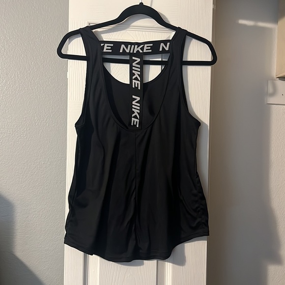 Nike Tank Top - Picture 2 of 3